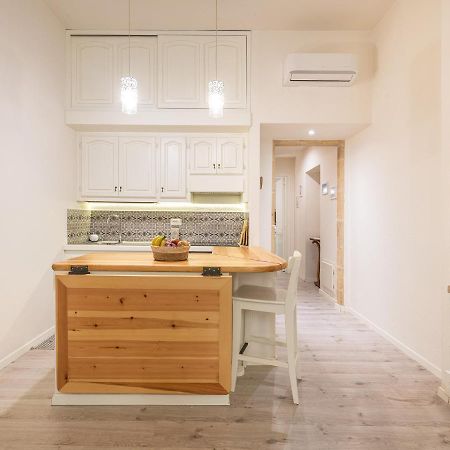 Marco'S Stylish Home In The Heart Of กาญารี ภายนอก รูปภาพ