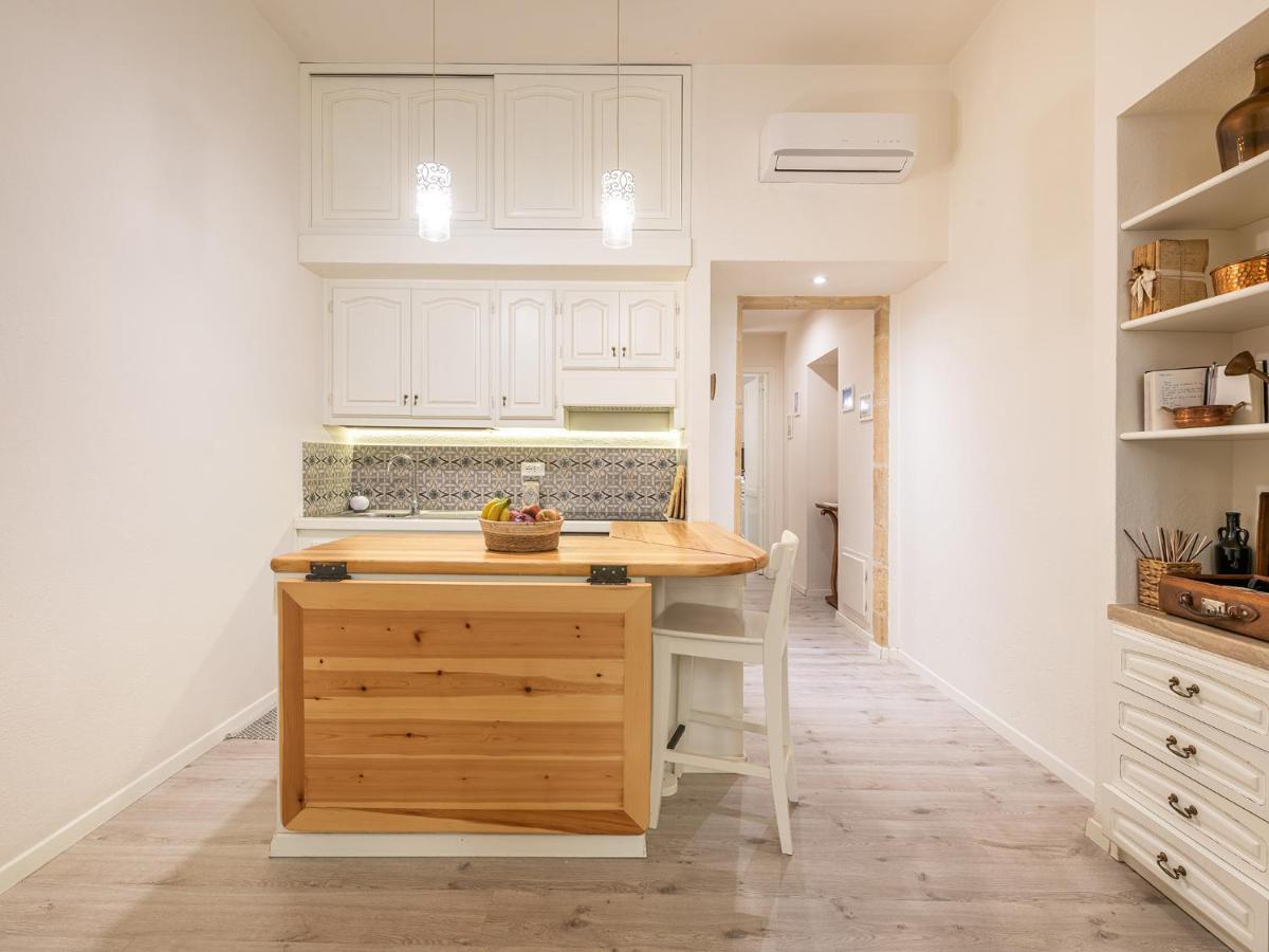 Marco'S Stylish Home In The Heart Of กาญารี ภายนอก รูปภาพ